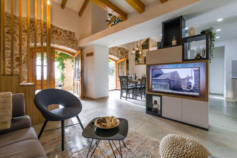Four-bedroom house with terrace and sea view Humac, Hvar (K-8805) — photo 5