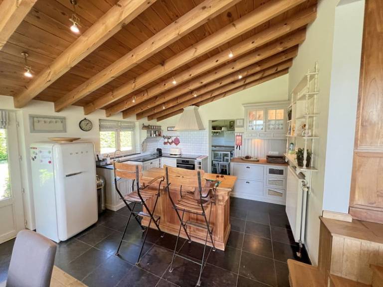 Vacation home with sauna, grill & terrace — photo 5