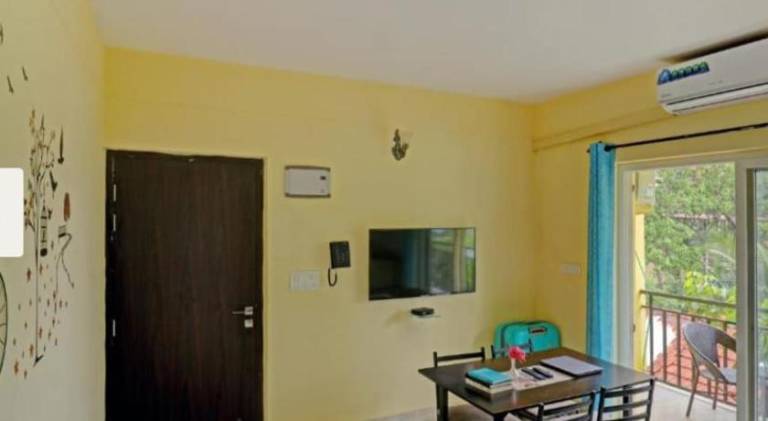 Pleasant apartment with yard, terrace & pool | Suitable for remote work | Pets allowed — photo 3