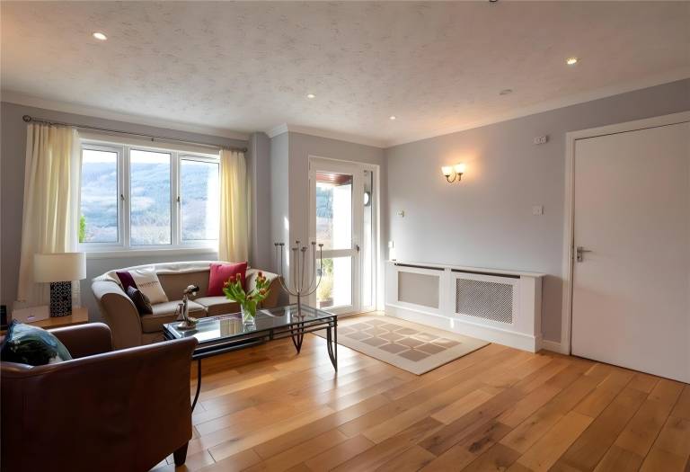 Braemor, a detached 4 bedroom villa, all en-suite — photo 2