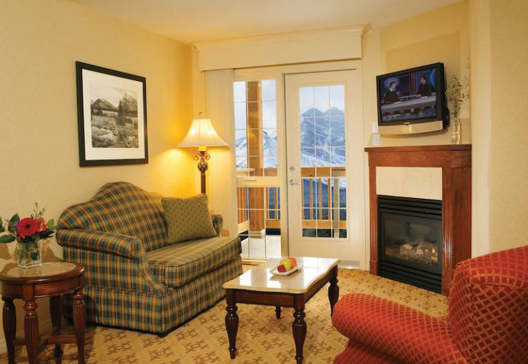 Nature and Waters with Idyllic Vacation Rental in Lake Louise - HomeToGo