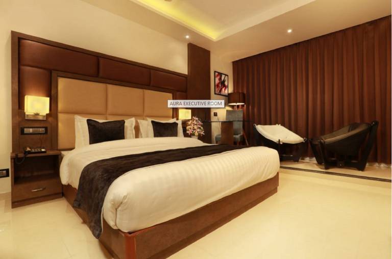 Aura One Hotel