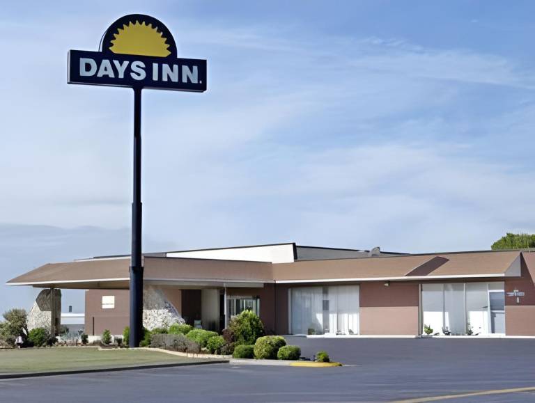 Days Inn by Wyndham Gainesville in Gainesville, TX