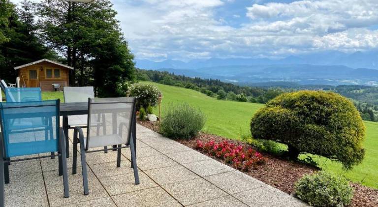 Vacation home with terrace & jacuzzi | Perfect for remote work | Pets allowed — photo 4