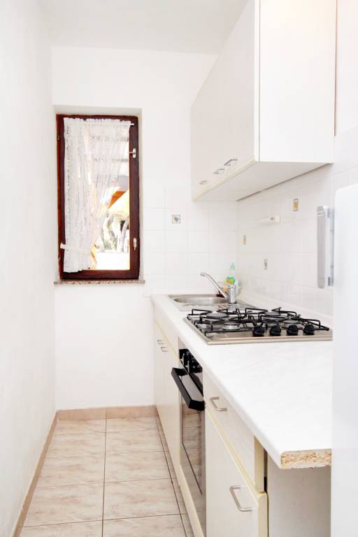 Three bedroom apartment near beach Basina, Hvar (A-5700-a) — photo 5