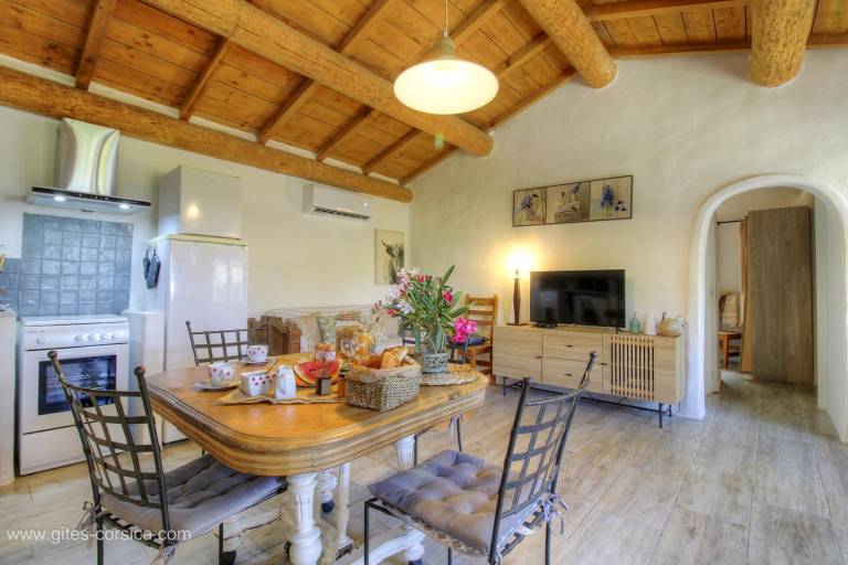 Wonderful gite with garden, terrace & barbeque | Mountain view | Dogs allowed — photo 4
