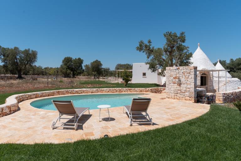 Villa 'Trullo White Dream Con Piscina' with Private Pool, Wi-Fi and Air Conditioning — photo 2