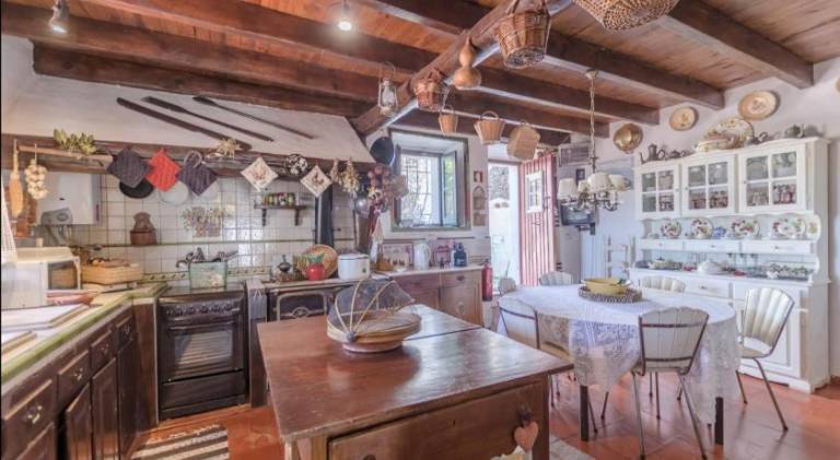 Fully equipped vacation home with barbeque, private pool & patio | Suitable for remote work | Pets allowed — photo 5