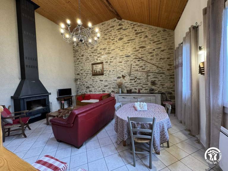 Beautiful gite with barbeque & yard | Pet-friendly — photo 5
