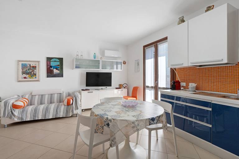 Holiday Home 'Berta' with Sea View, Private Terrace and Air Conditioning — photo 2