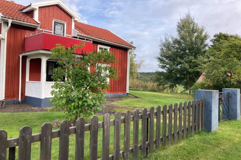 Vacation home with garden — photo 5