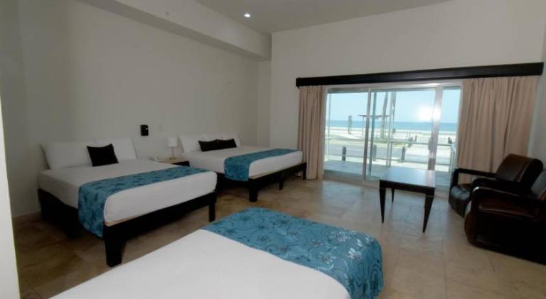 Coral Island Beach View Hotel — photo 2