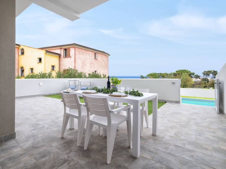 Fully equipped charming apartment with terrace, garden & pool | Sea view | Dogs allowed — photo 3