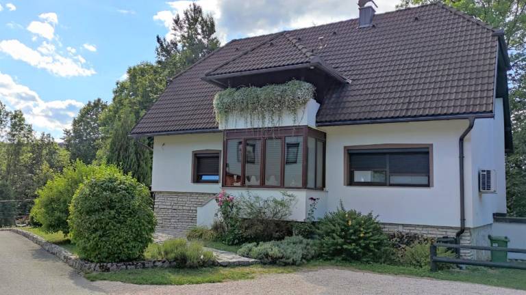 Ferienwohnung  Jezerce