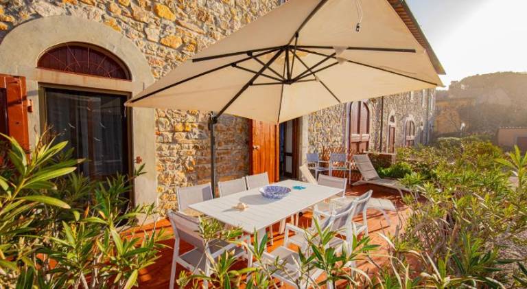 Holiday apartment with 3 rooms for 6 persons in Orbetello