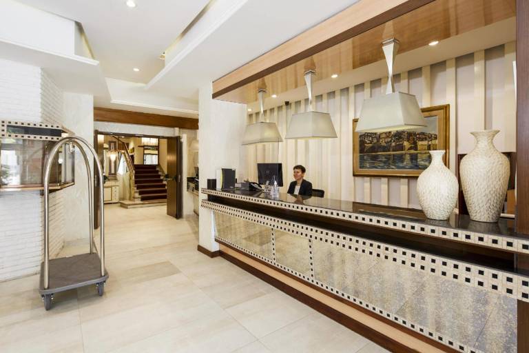 Sercotel Hotel President — photo 4