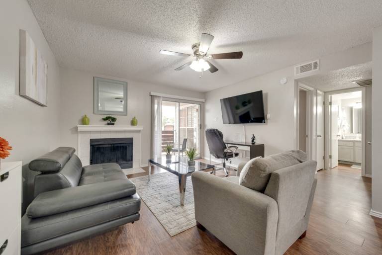 Rental apartment with pool — photo 2