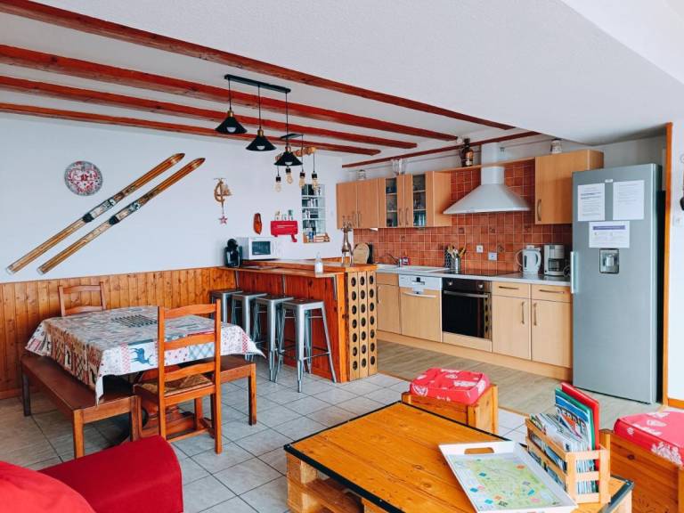 Family-friendly lovely holiday apartment with yard, terrace & BBQ | Panoramic view | Pet-friendly — photo 3
