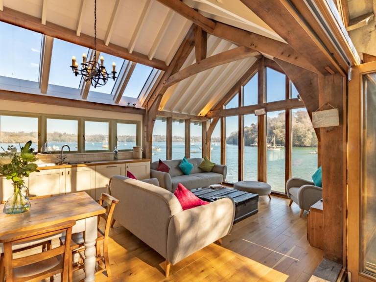 Cottage with garden | Water view in Paignton