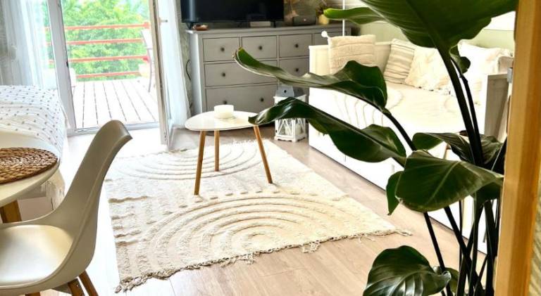 Charming vacation home with yard, private pool & jacuzzi | Perfect for remote work | Pets are welcome — photo 3