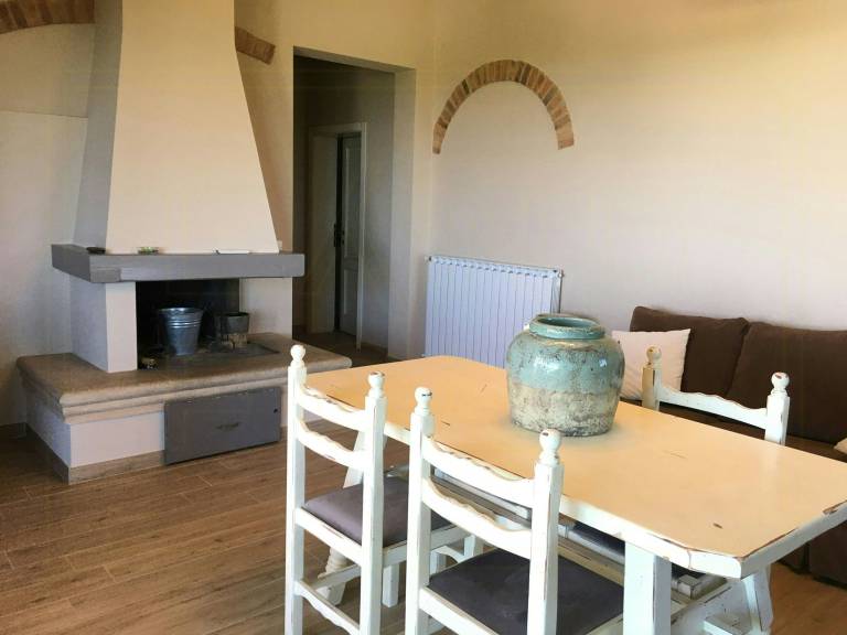 Apartment with pool, barbeque & patio | Suitable for remote work — photo 3