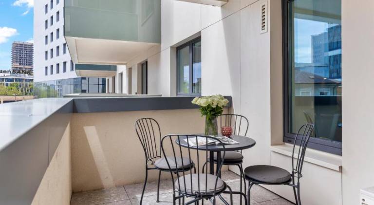 Aviation Tower Luxury Apartments — photo 4