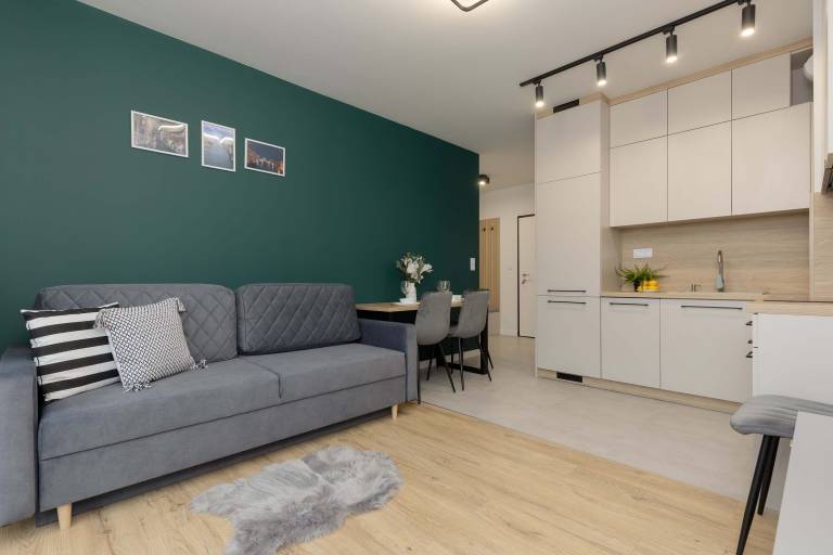Marywilska 15 Stylish Apartment Parking in Warsaw