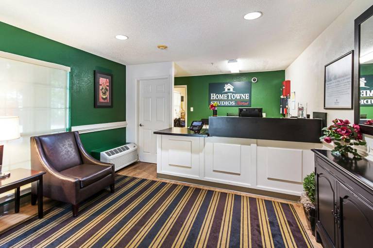 HomeTowne Studios by Red Roof Atlanta – Lawrenceville in Lawrenceville, GA