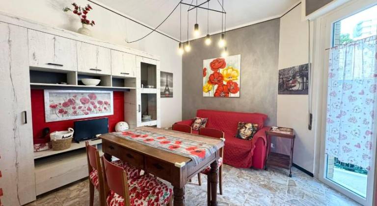 Apartment with 2 rooms for 4 persons in Finale Ligure