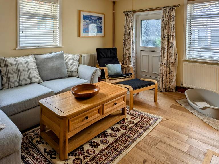 Cottage with yard | River view — photo 4