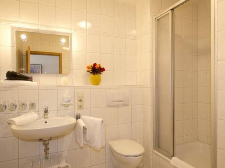 Holiday apartment with 1 room for 4 persons — photo 5