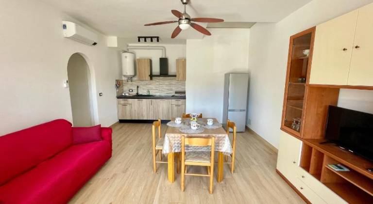 Serviced apartment with terrace & yard | Beach nearby | Pets are welcome — photo 2