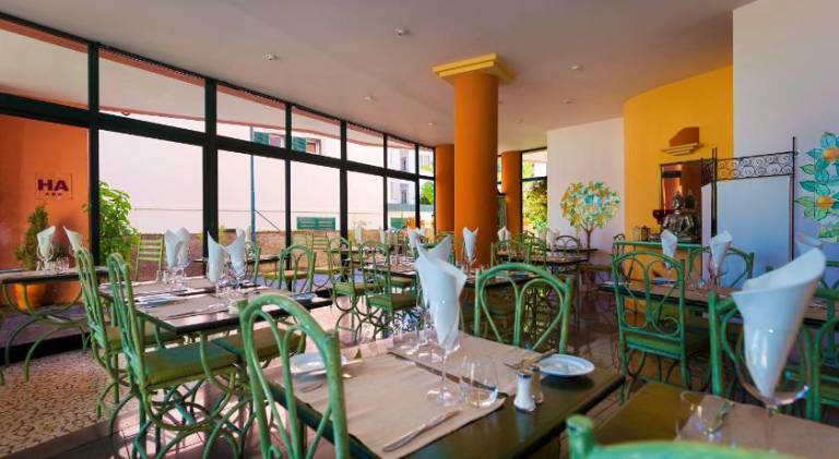 Serviced apartment with terrace, pool & yard | Near Quinta Vigia — photo 3