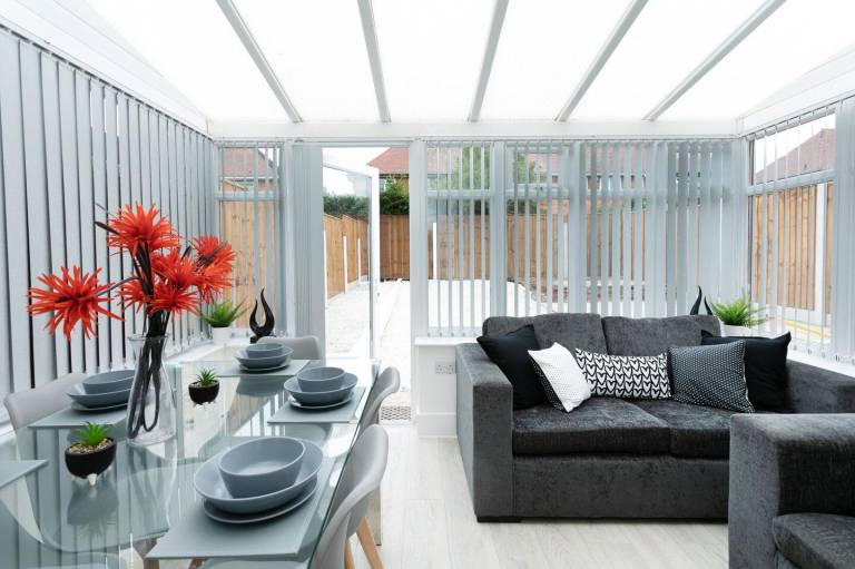 House with yard | Perfect for remote work — photo 2