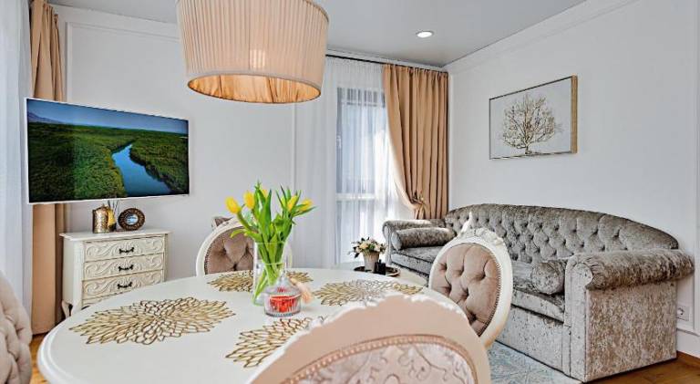 Rental apartment with barbecue, garden & patio in Palanga
