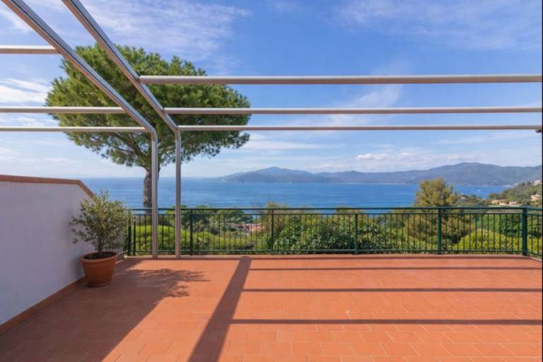 Family-oriented pleasant holiday apartment with terrace | Beach nearby | Pets are welcome — photo 4