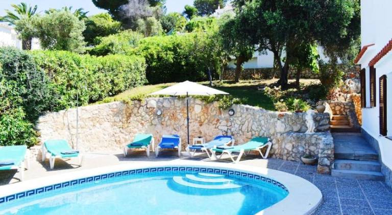 Villa with terrace, barbecue & yard in Alayor
