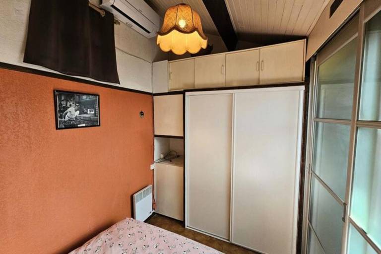 Apartment with BBQ & yard | Beach nearby | Pet-friendly — photo 2
