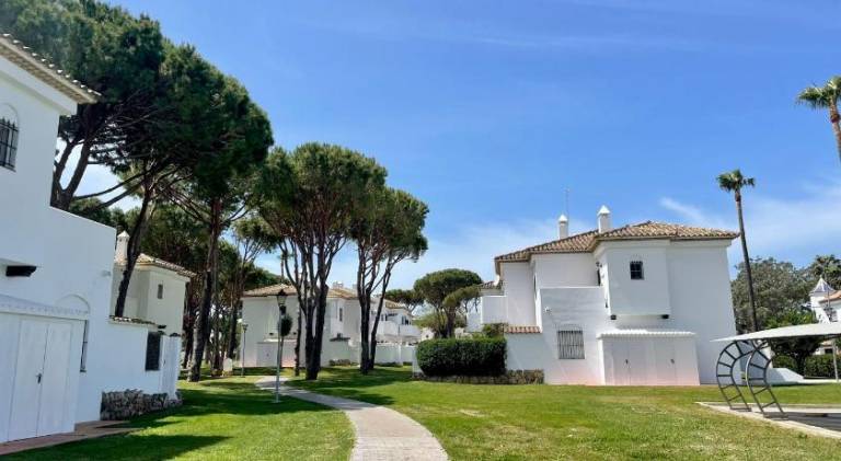 Rental apartment with patio | Pet-friendly in Chiclana de la Frontera