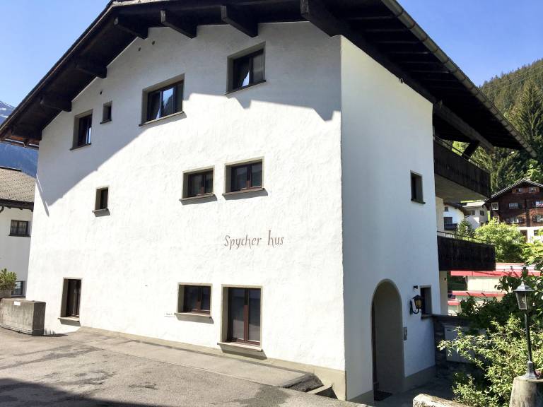 Ferienwohnung in Klosters-Serneus für max. 3 Personen Ferienwohnung in Klosters-Serneus für max. 3 Personen