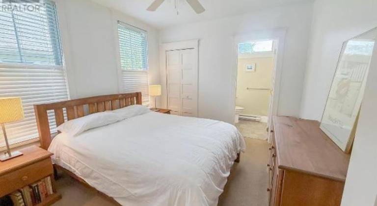 East Lake Cottages — photo 2