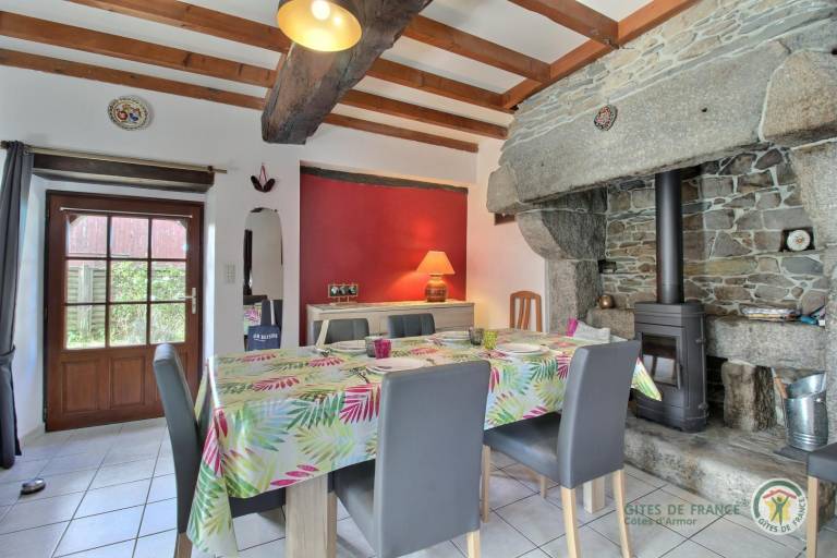 Gite with terrace & garden — photo 4