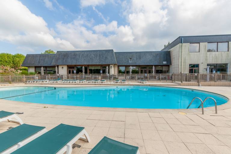 Children-friendly pleasant rental apartment with pool, sauna & patio | Pets allowed — photo 5