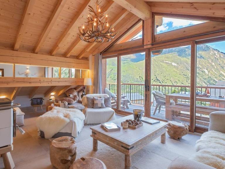 Chalet with yard, sauna & jacuzzi — photo 4