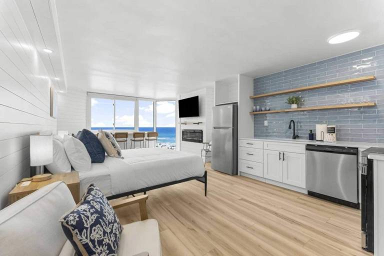 Beach Front Ocean View Condo - Top of the Gulf 521 in Bay City, AL