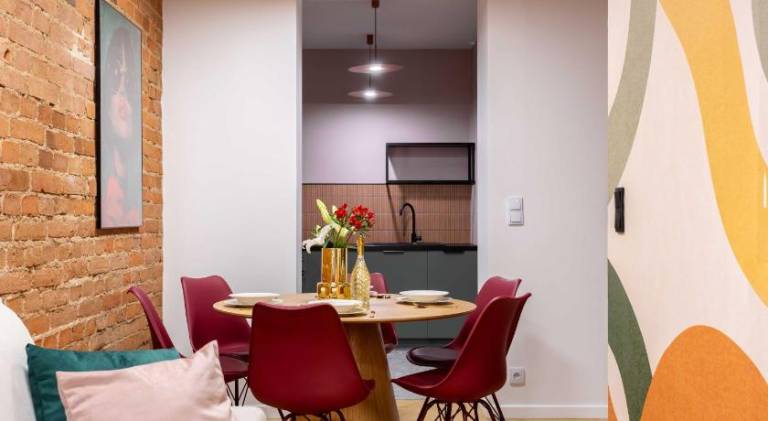 Comfy Modern Apart in Old Town Parking ProperUNIT — photo 4