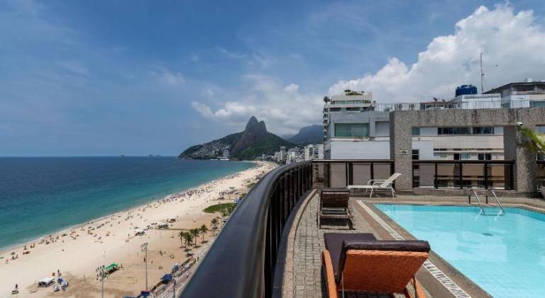 Apartment with hot tub & pool | Suitable for remote work in Rio de Janeiro