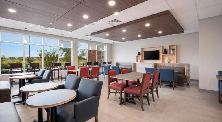 Holiday Inn Express & Suites Chicago - Hoffman Estates By IHG — photo 5