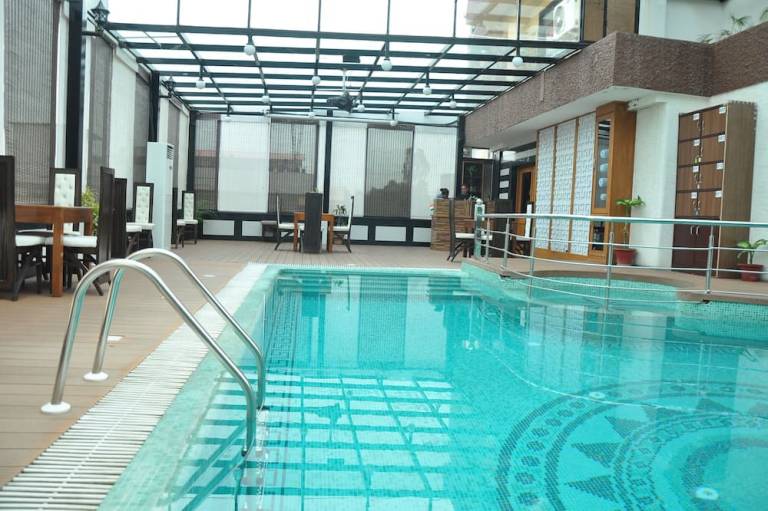 Hotel JSR Continental