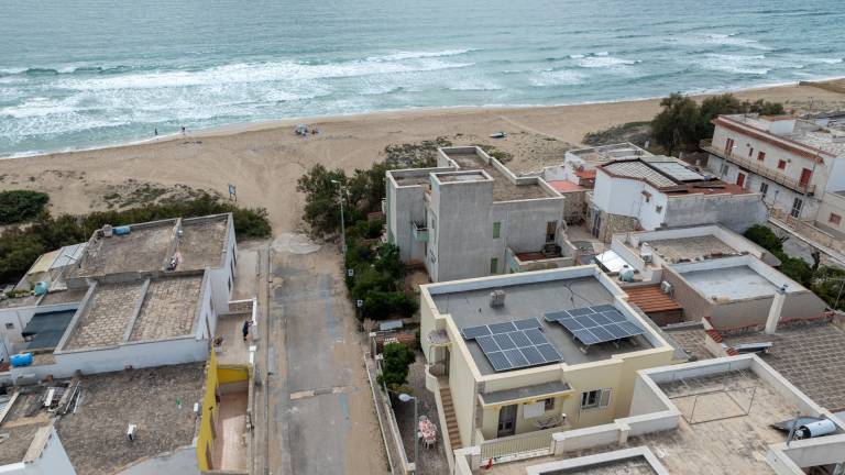 Children-friendly beautiful vacation home with barbeque & yard | Beach view | Close to the beach | Dogs allowed — photo 3